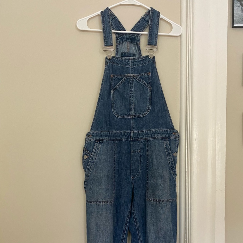 Gap overalls